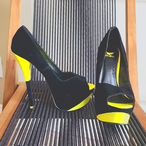 Neon Yellow & Black Pumps Size 6